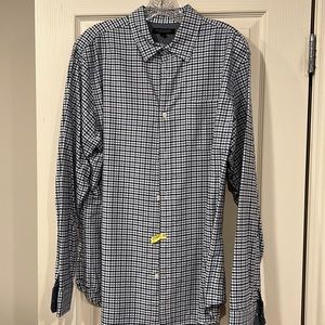 Barely worn plaid shirt in size L